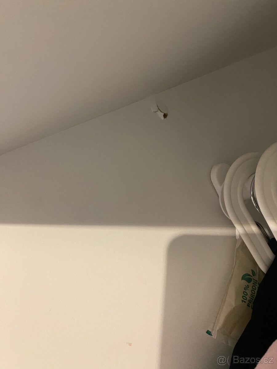 Šatní skříň - 4