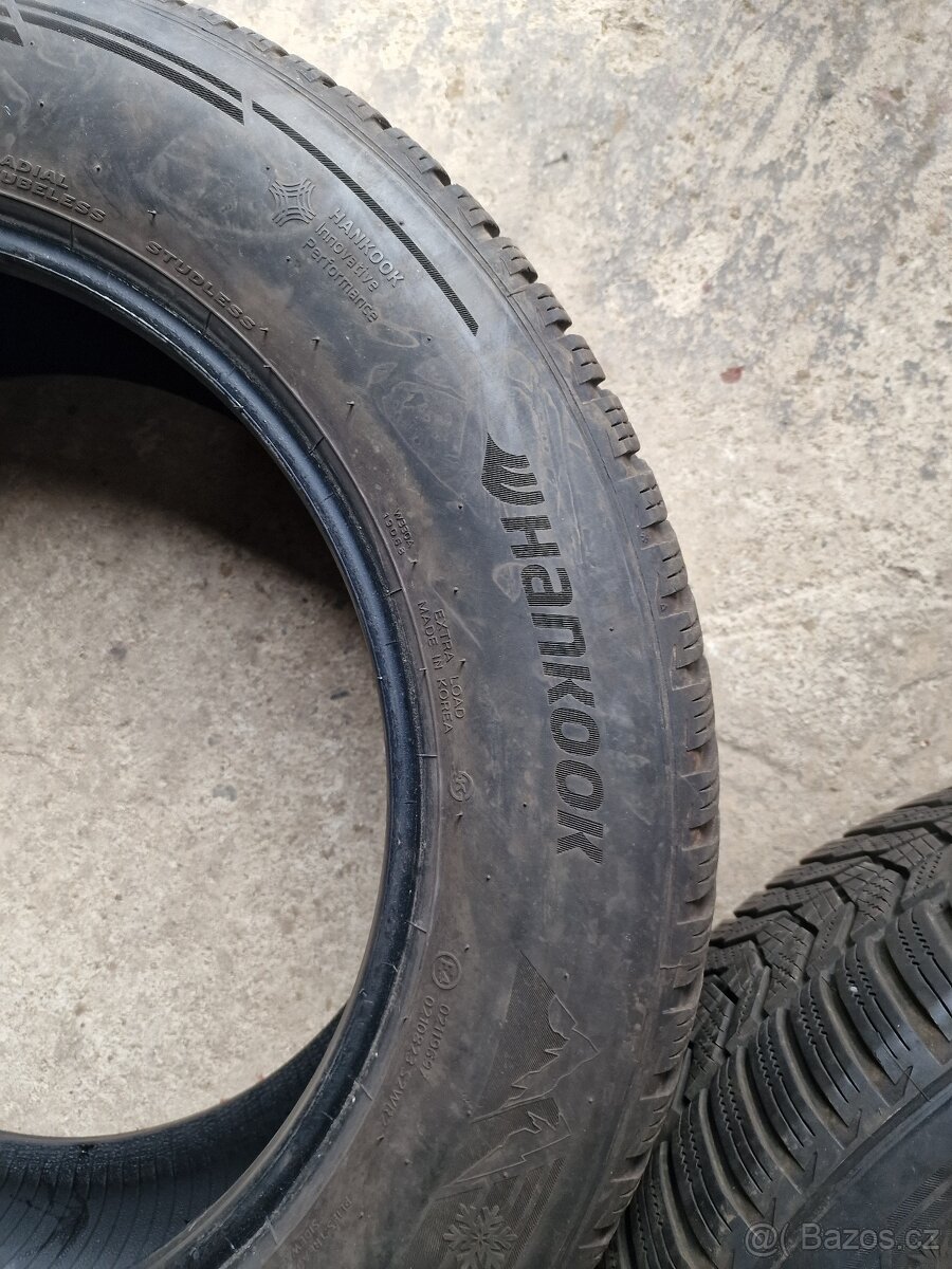 Hankook 235/60 R18 - 4