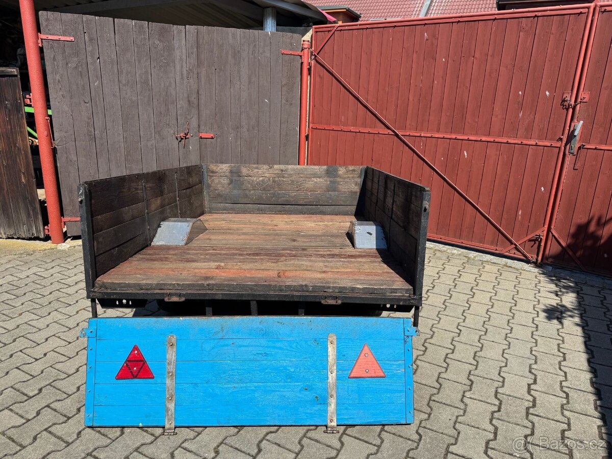 Přívěsný vozík za auto - 4