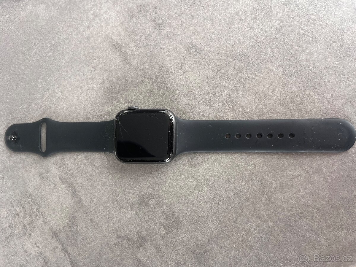 Apple Watch SE - 4