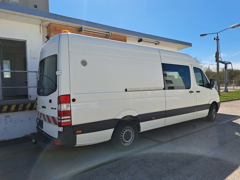 Mercedes-Benz Sprinter 906BB35 - 4