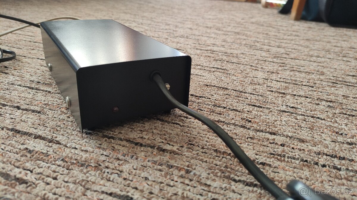 Korekční předzesilovač AZG 983 - 4