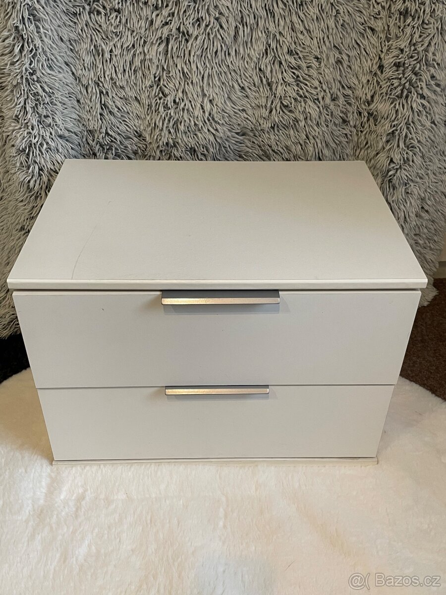 Dva noční stolky set, bílé, 2 zásuvky každý - 4