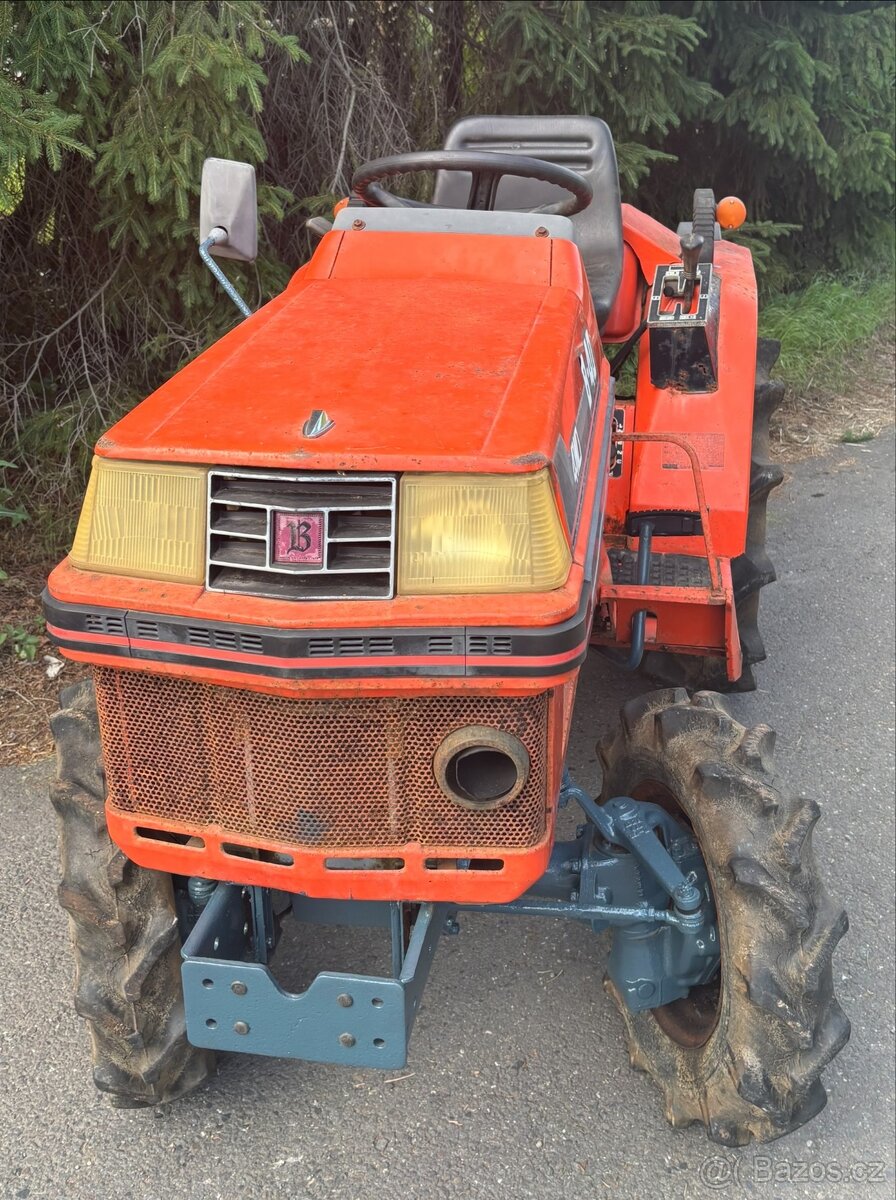 Malotraktor Kubota 4x4 - 4