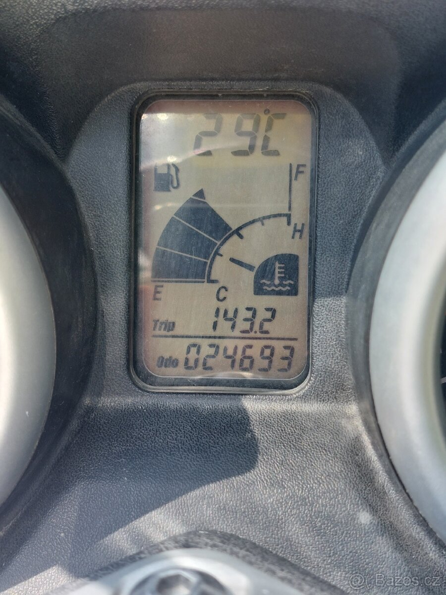 Yamaha X-Max 125 2010 - 4