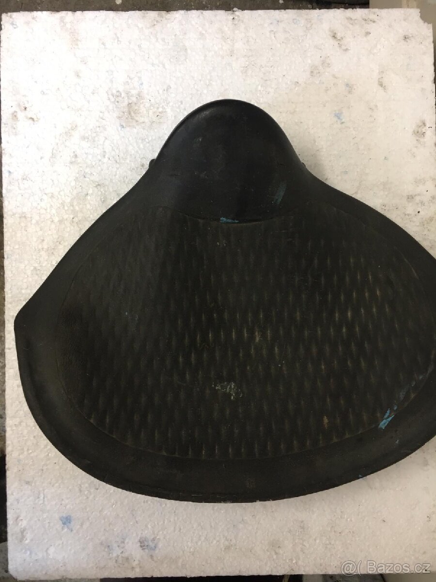 Sedlo (asi na) Ural Iż Dněpr (Dniepr) - 4