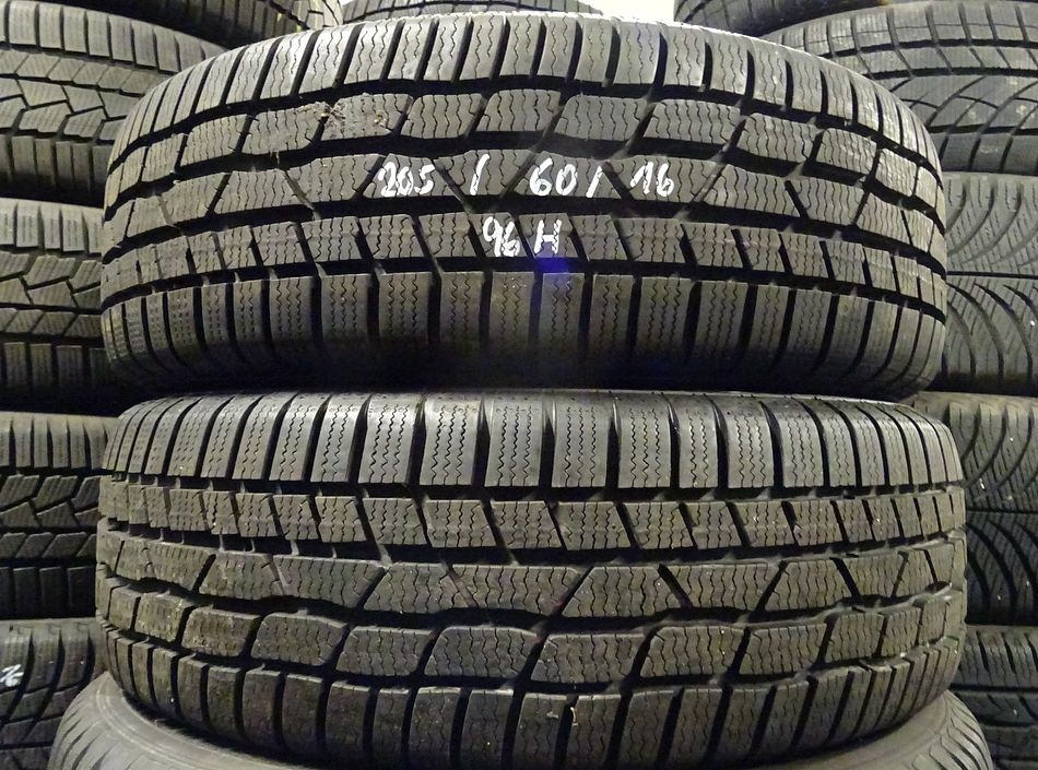 Zimní pneu Continental, 205/60/16 96H, 2 ks, 9 mm - 4