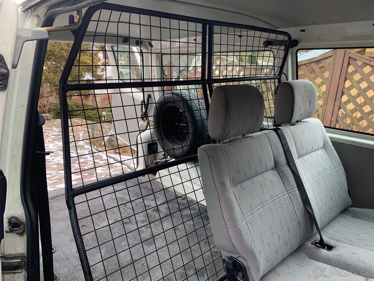 VW T4 MULTIVAN OTOČNÁ SEDAČKA GENERATION - 4