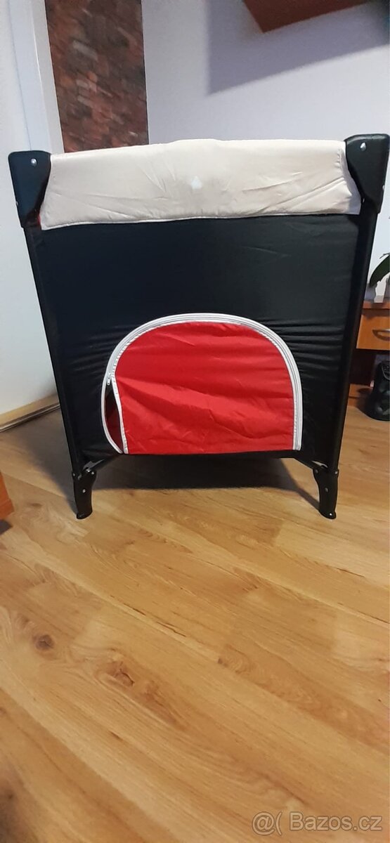 Cestovní postýlka - 4