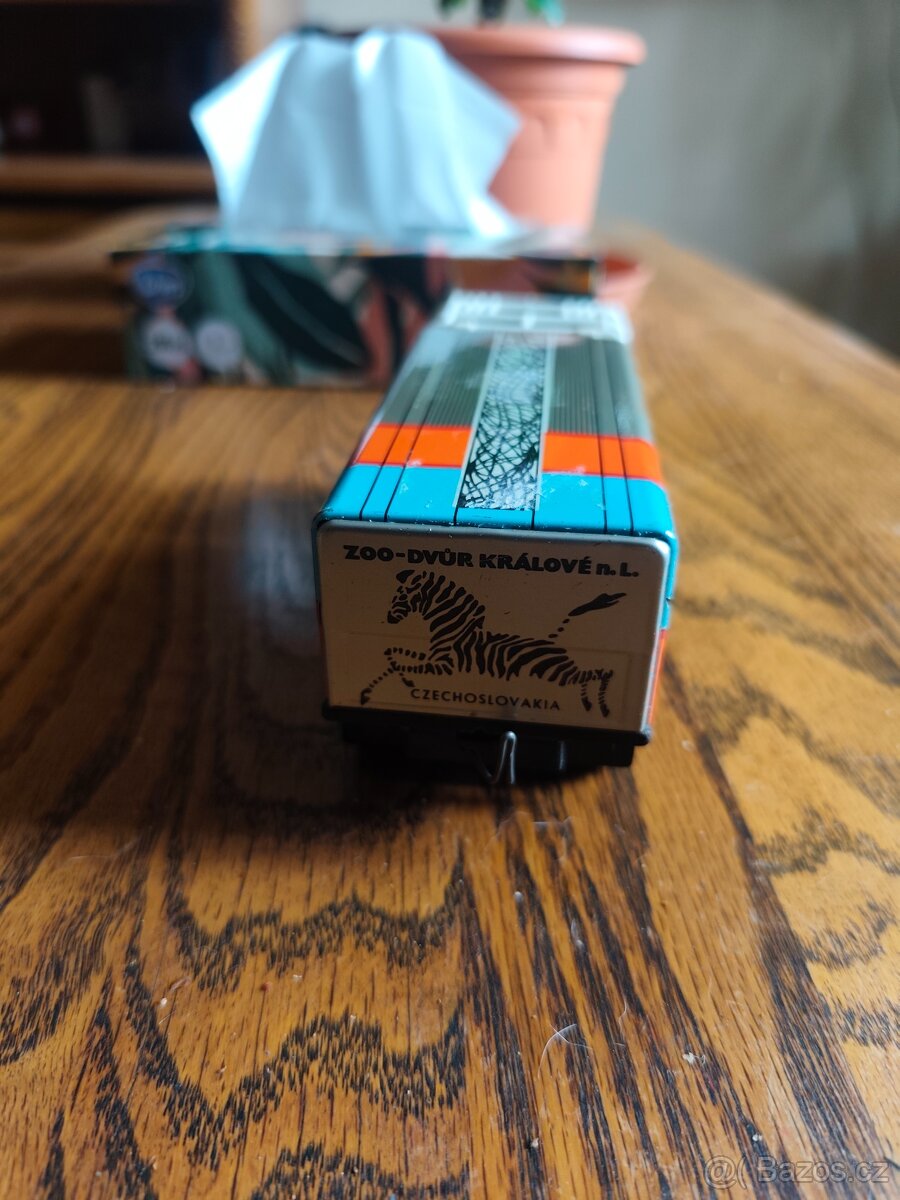 Plechová autička - 4