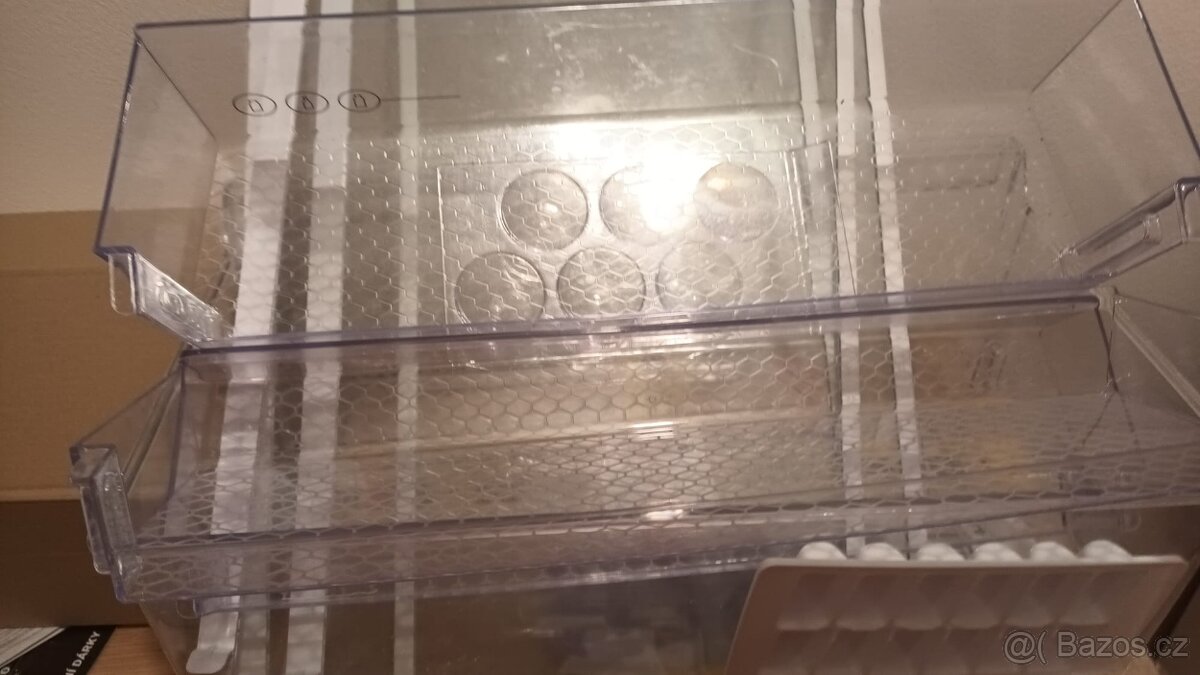 Lednice s mrazákem Zn. Beko - 4