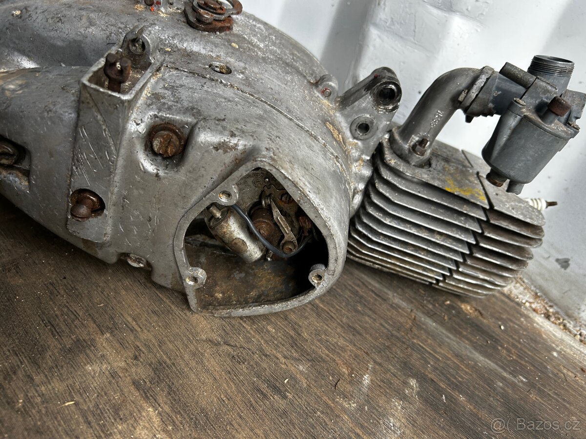 Motor Jawa pionyr - 4