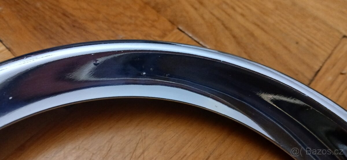 Nepoužité rámečky světel Škoda 1000MB - 4