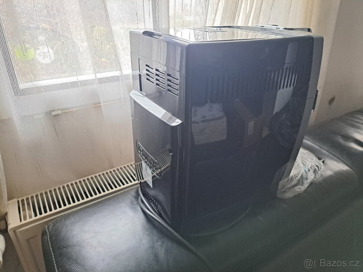 Nepoužitý DeLonghi Dinamica ECAM 350.50.SB (kávovar) - 4