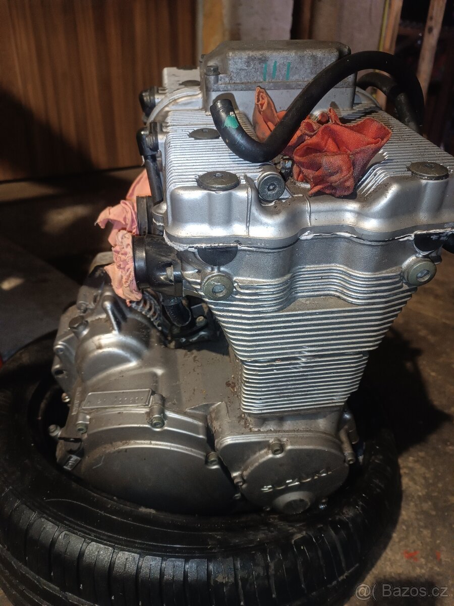 Suzuki gsf Bandit 600 - 4