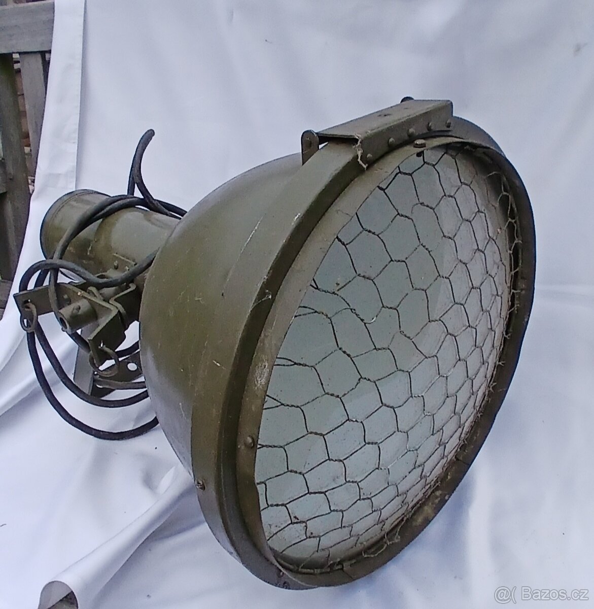 Divadelní reflektor - 4