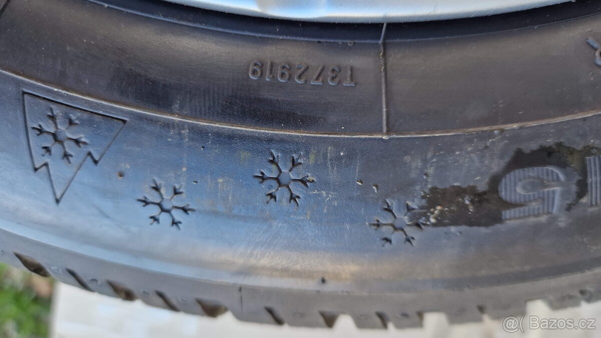 Škoda Fabia/Vw Polo 5x100/Krasne zimní pneu Dunlop/185/65/15 - 4