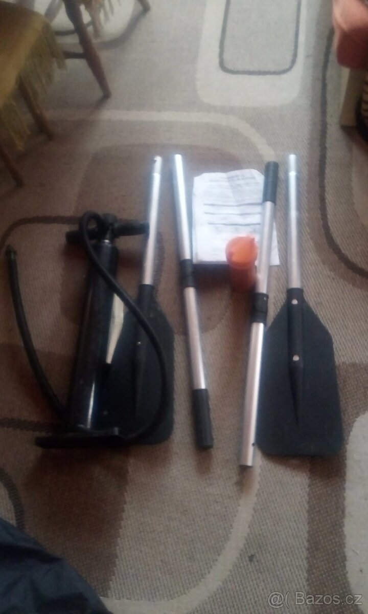 Prodám nafukovací člun 2.90m. - 4