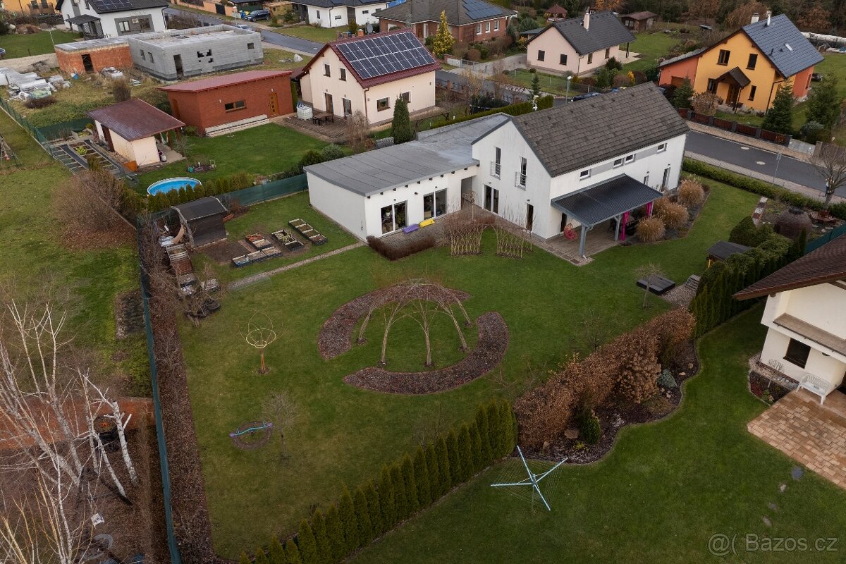 Moderní RD 6+kk, 1+kk, provozovna, zahrada 1040 m² - 4