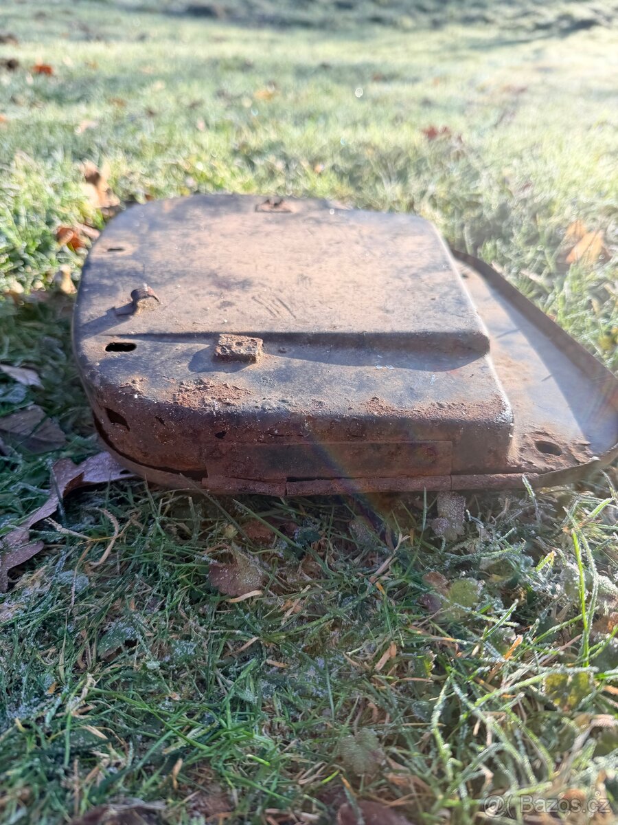 Nářaďovy kastlík jawa,čz - 4