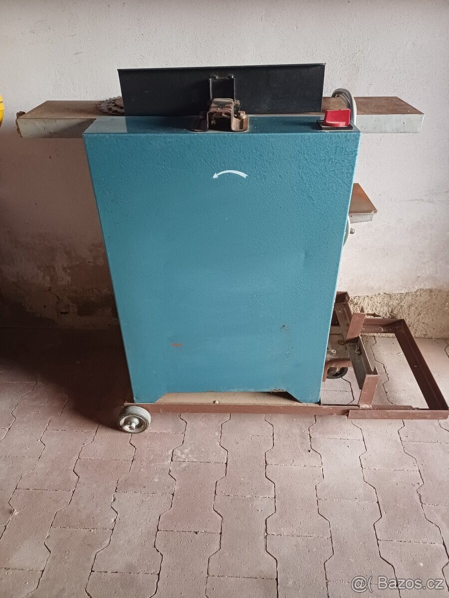 Hoblovka-srovnávačka se spodním potahem MSP 200 - 4