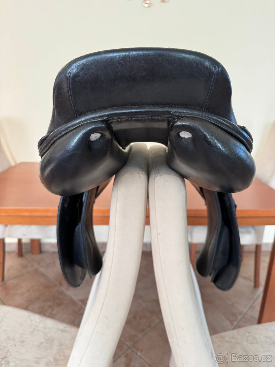 Skokové sedlo CWD, komora 3, posedlí 15,5 - 4