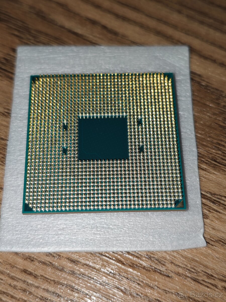 AMD RYZEN 7 2700 - 4