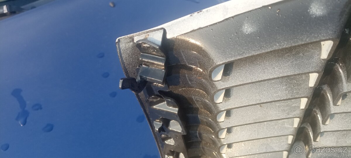 PT Cruiser - Maska - 4