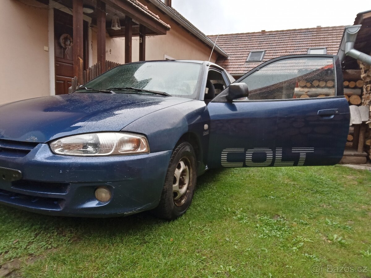 Mitsubishi Colt V 2003 - 4