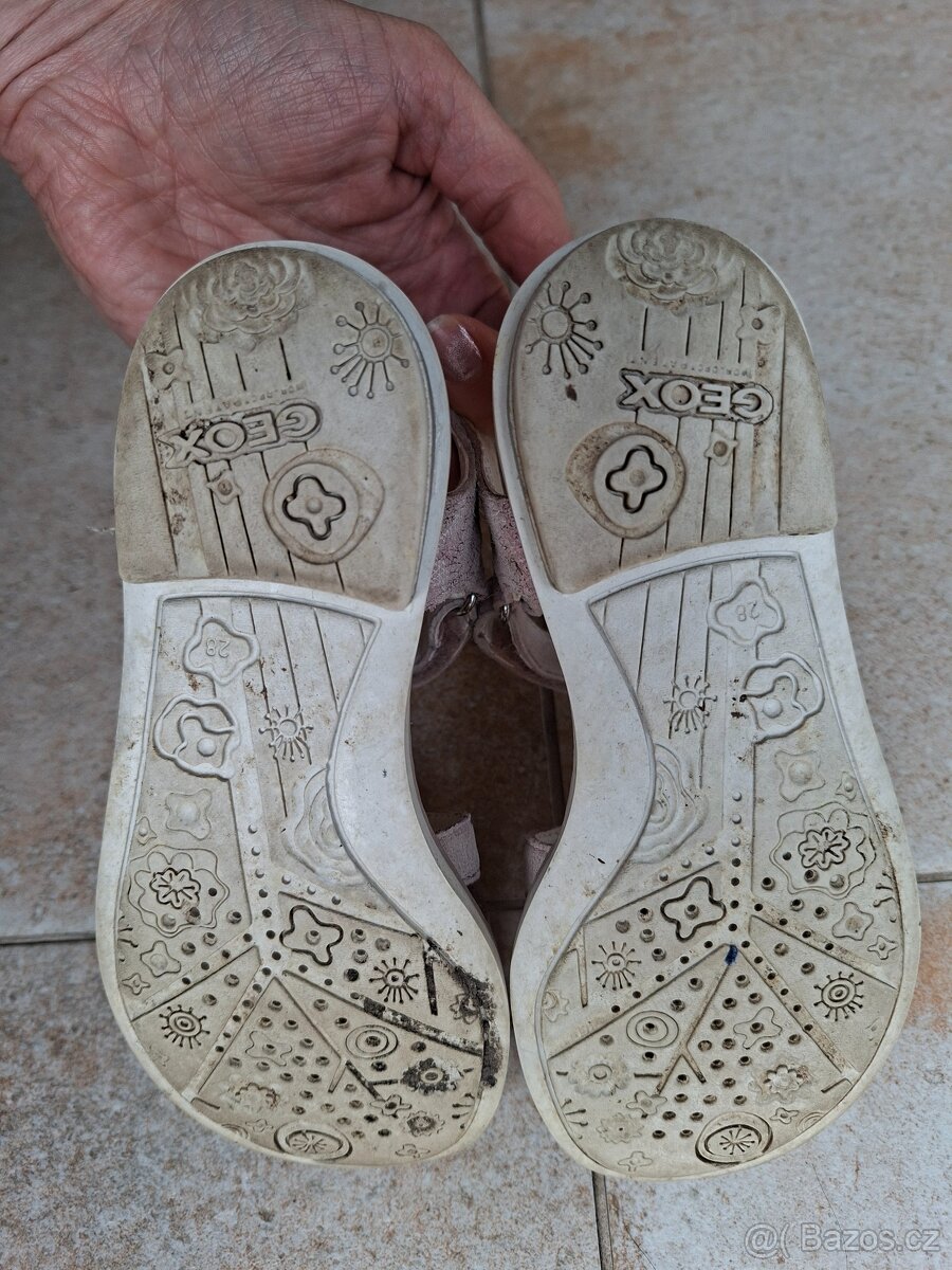 Kožené sandály Geox vel. 28 - 4