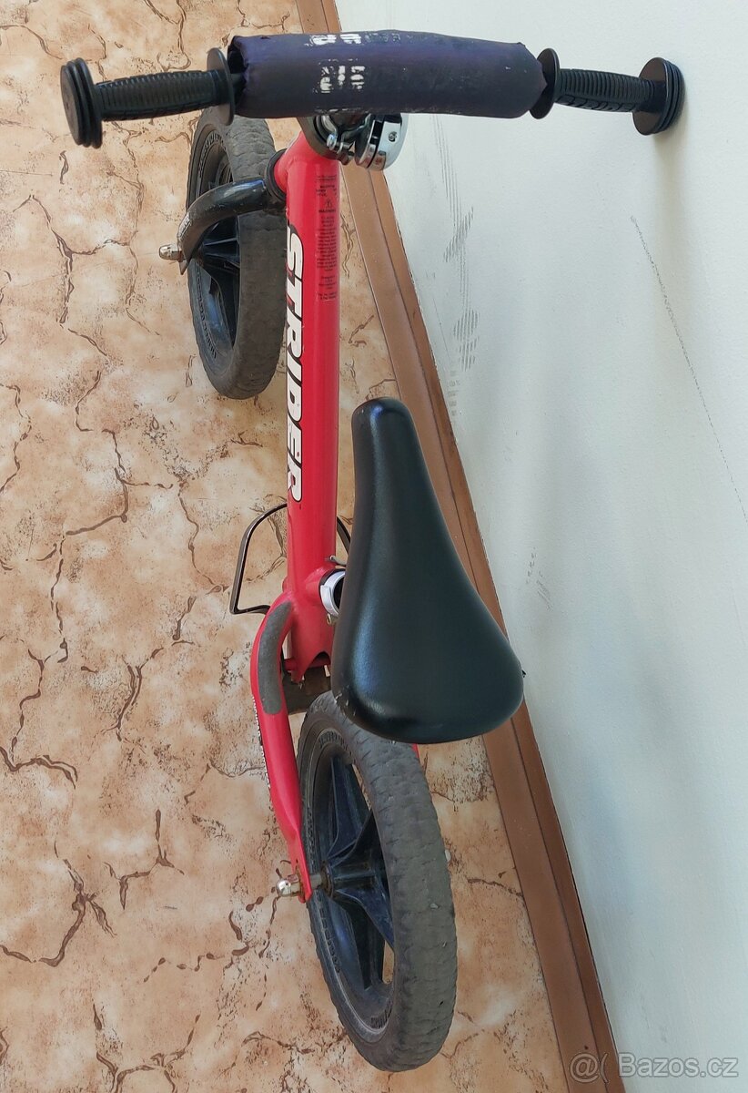 Dětské odrážedlo s brzdou Strider - 4