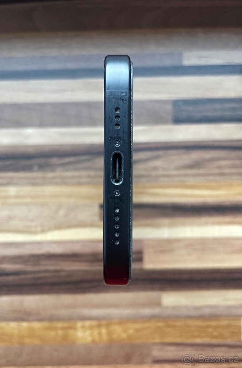 Prodám Apple iPhone 15 128 GB, Black (černý) - 4