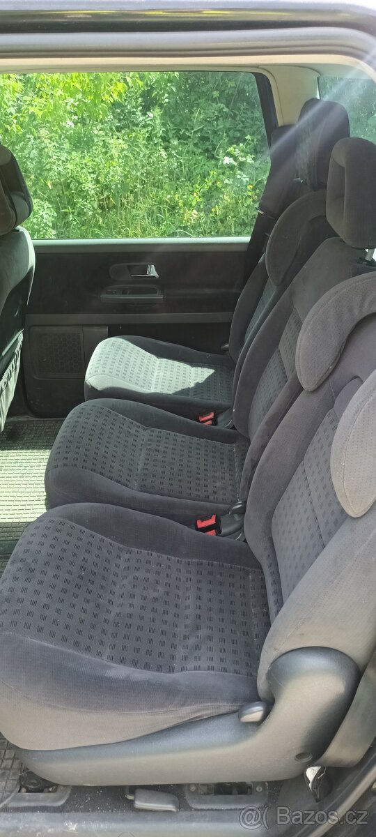 VW Sharan 1,9 td 85 kW - 4