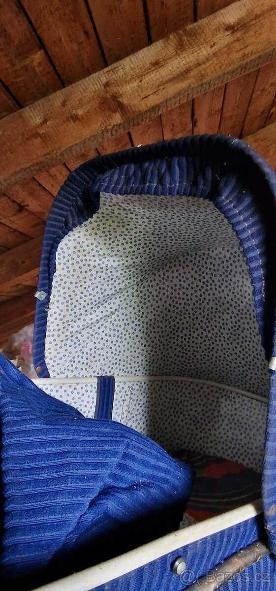 Prodám retro kočárek - 4