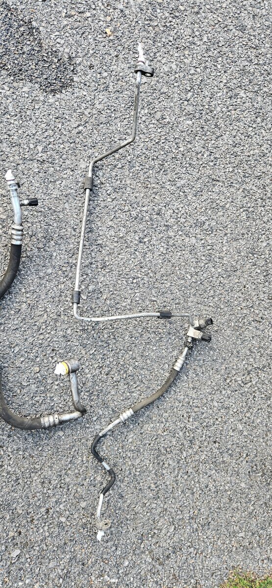 Klimakompresor BMW F10 F11 F20 F30 E90 E91 E92 E93 - 4