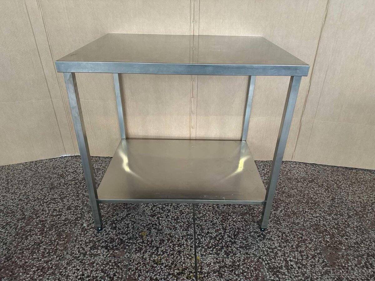 Nerezový stůl do prostoru s policí - 4