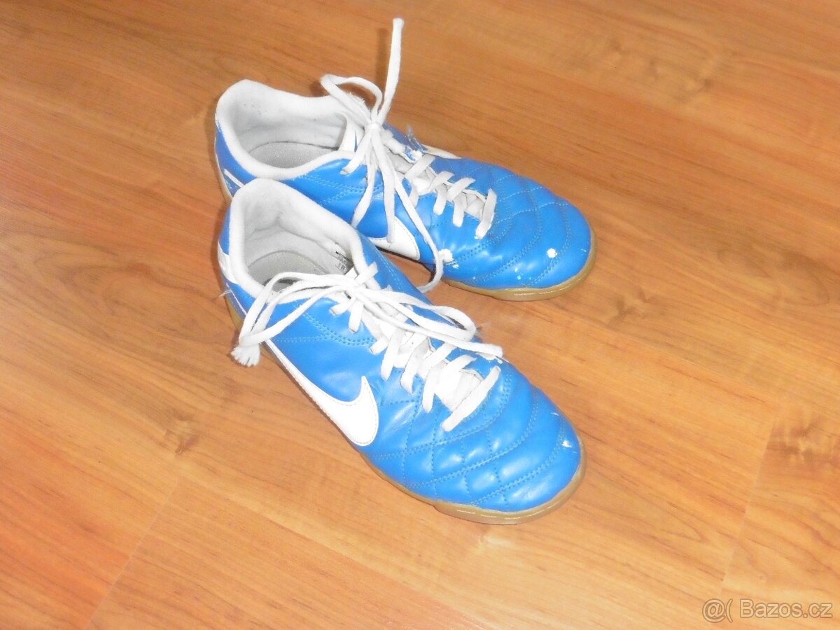 Modré sálové boty NIKE, boty do tělocvičny vel. 36,5 - 4