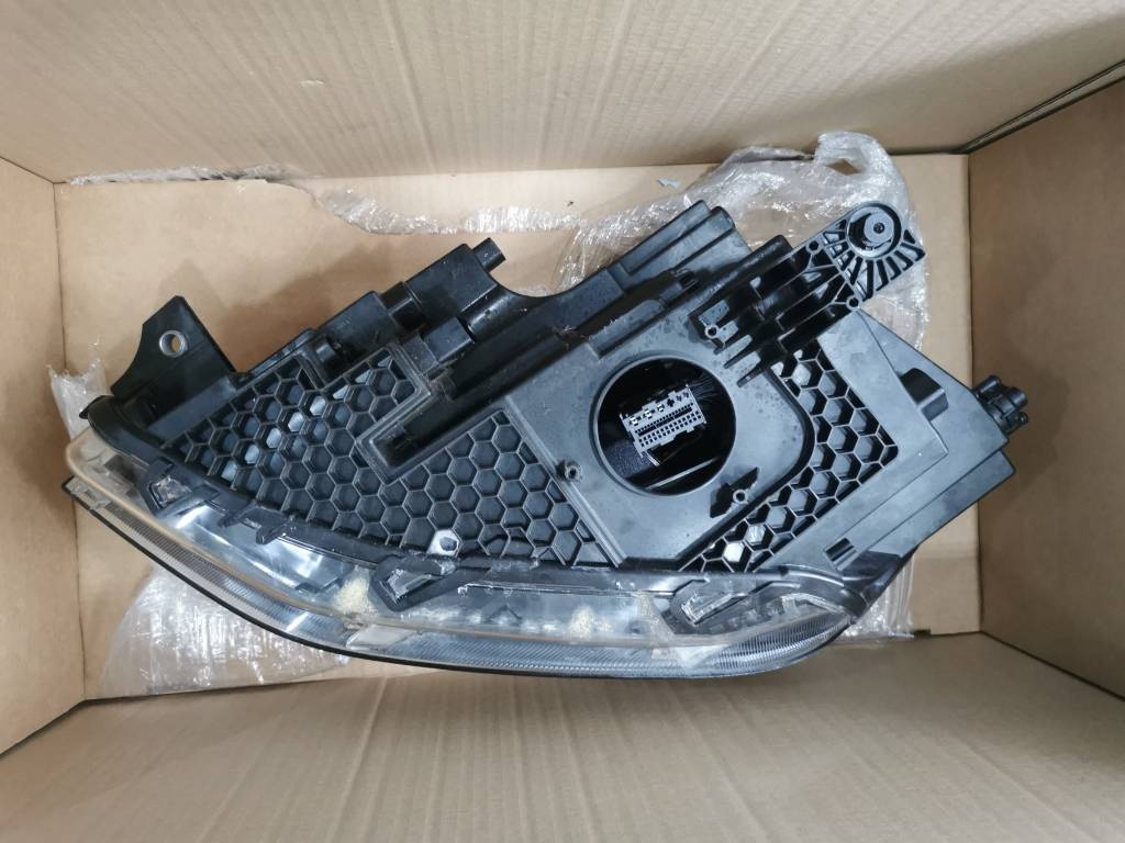 CADDY 20 PRAVY LED 036 - 4