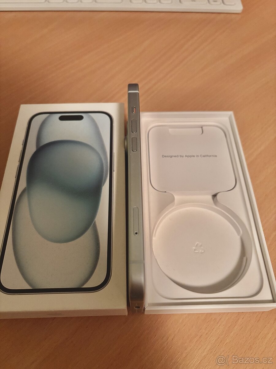 iPhone 15 128GB Modrý + sklo a obal - 4