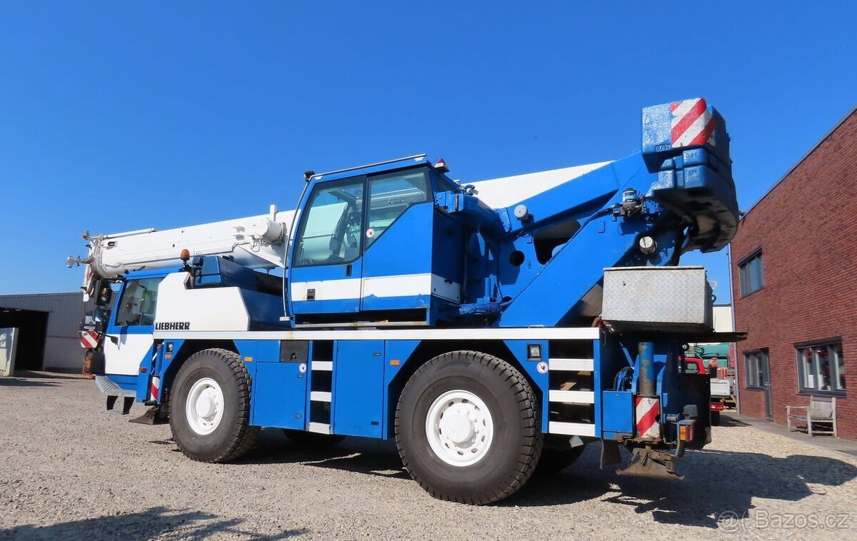 40t Autojeřáb Liebherr LTM1040-2.1 - 4