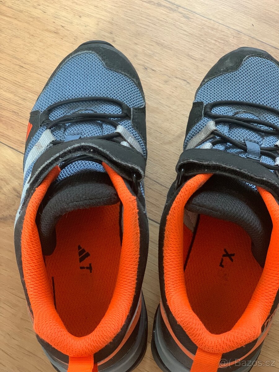 Chlapecké tenisky Adidas Terrex 33 - 4
