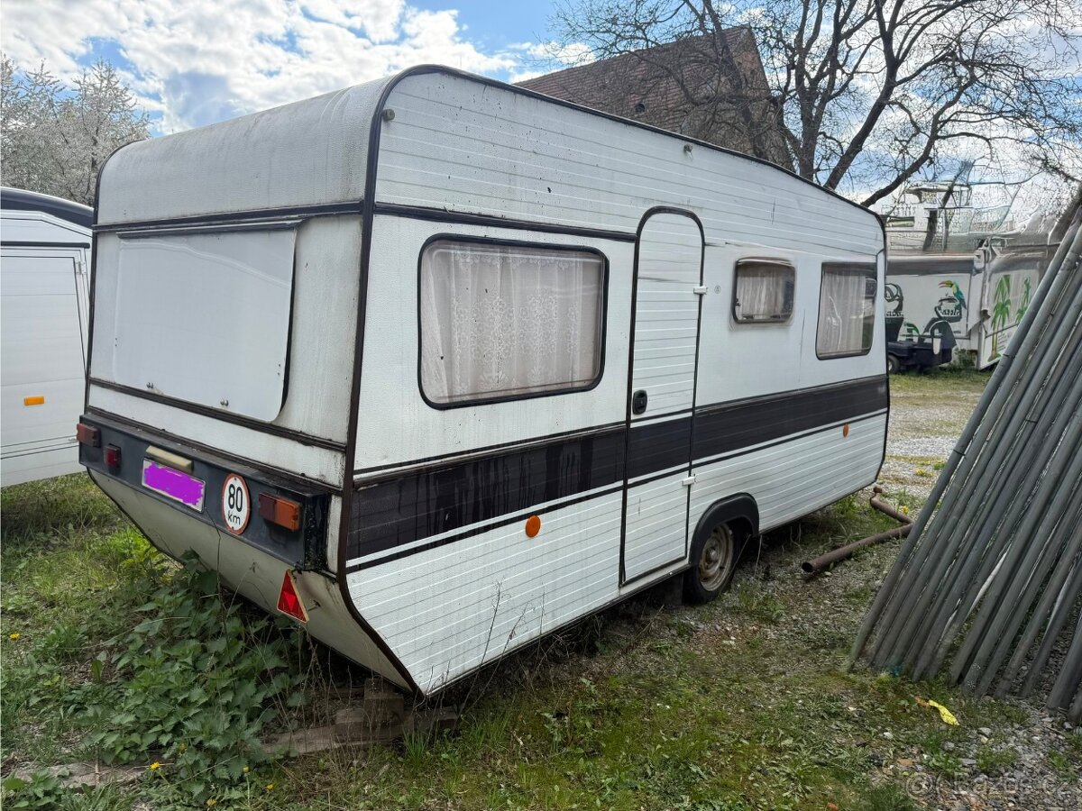 Karavan- obytný přívěs - 4