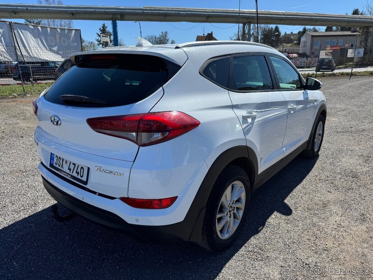 Hyundai Tucson 1.7 CRDi - 4