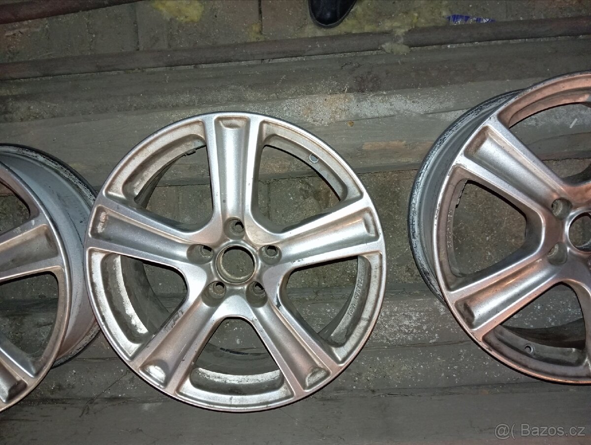 VW disky 17" - 4