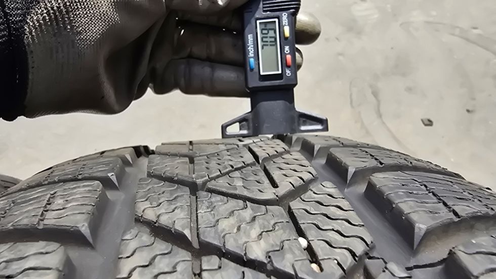 Zimní pneu 225/55/17 Pirelli - 4