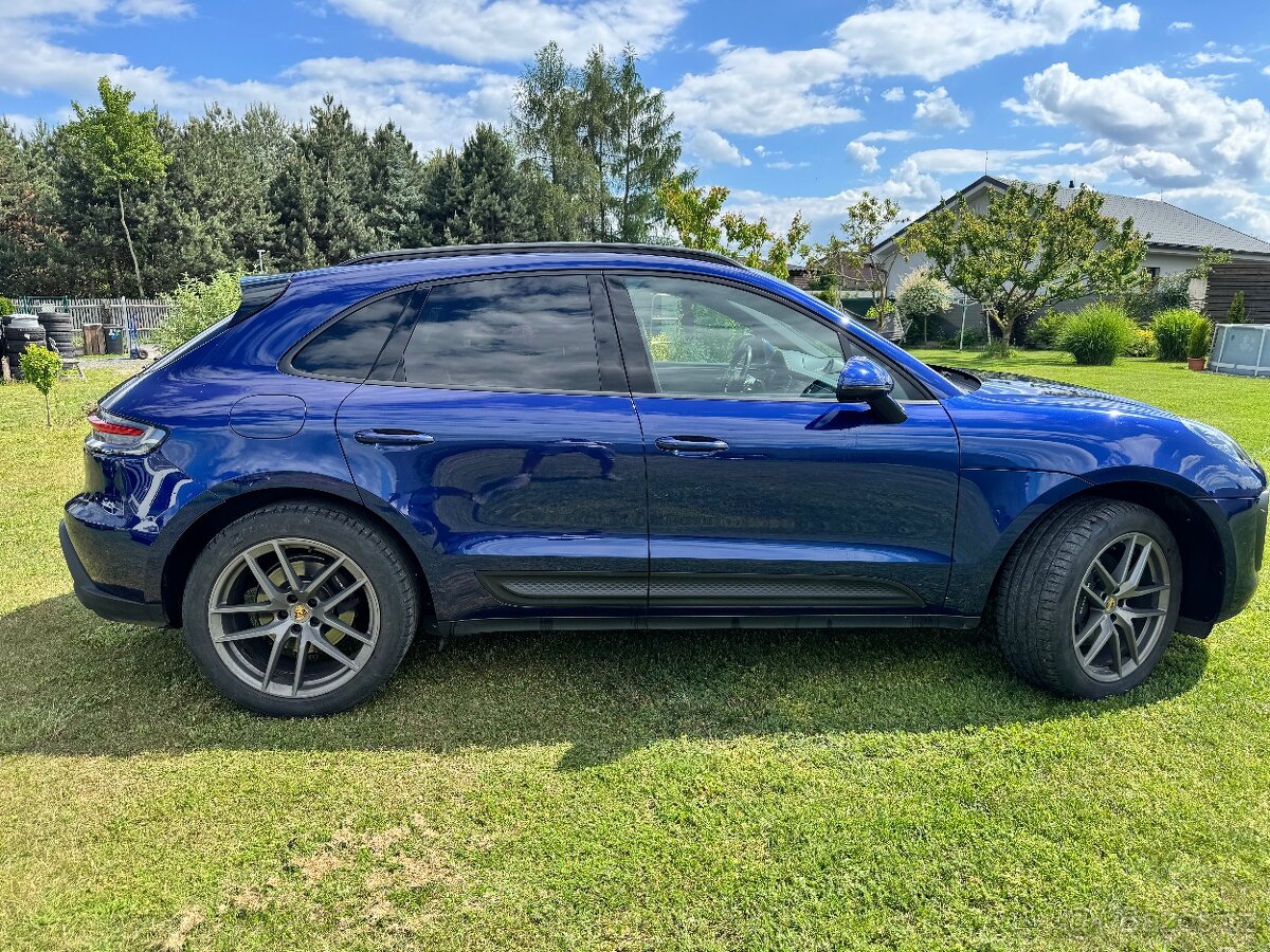 Porsche Macan 2.0 TFSi 195kw 2022 pěkný auto