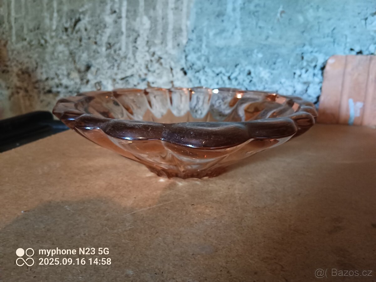 Staré barevné ambrove sklo hutní vázy mísy sklenice - 4