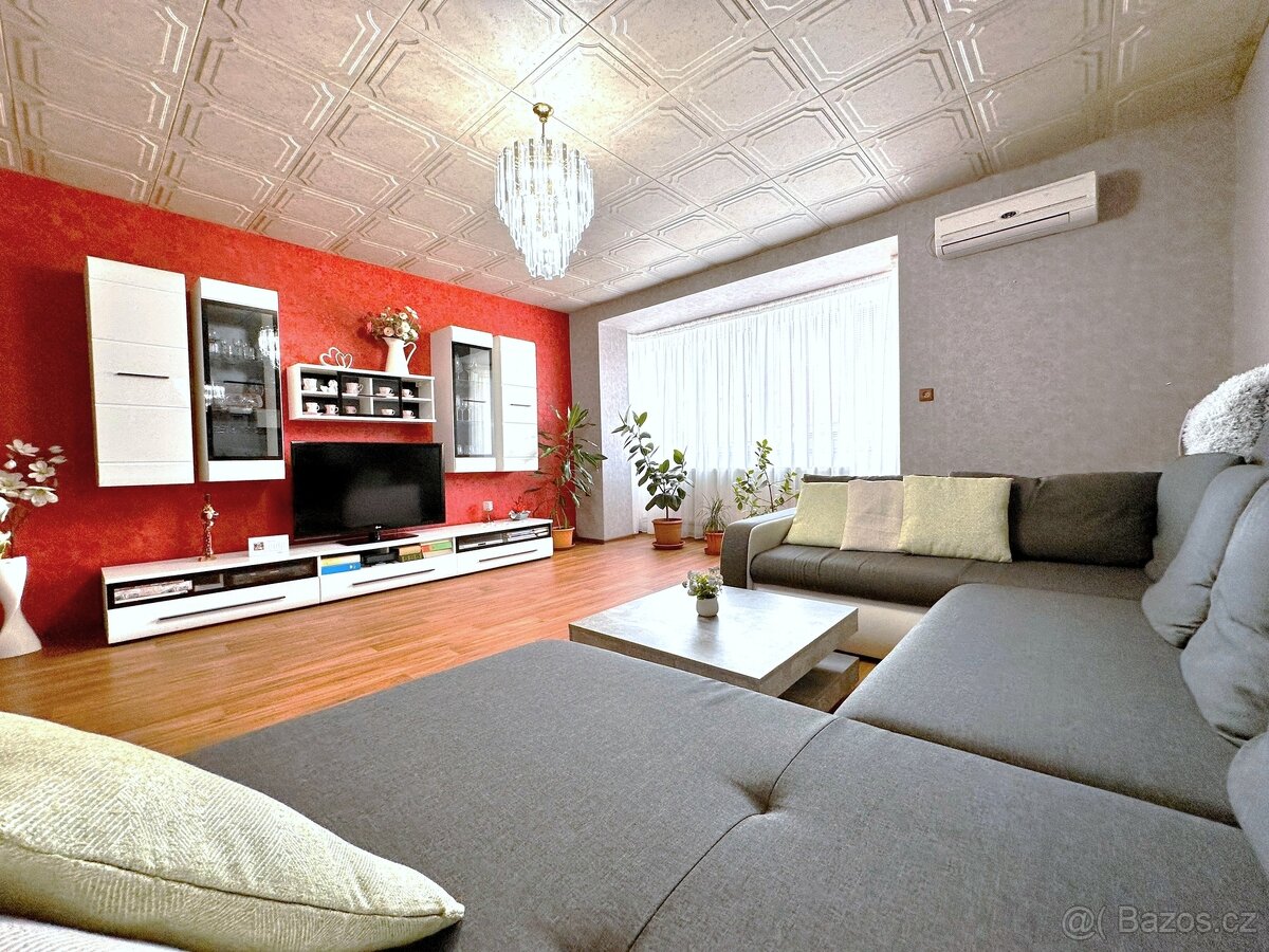 Prodej rodinného domu 213 m² s pozemkem 645 m² - 4