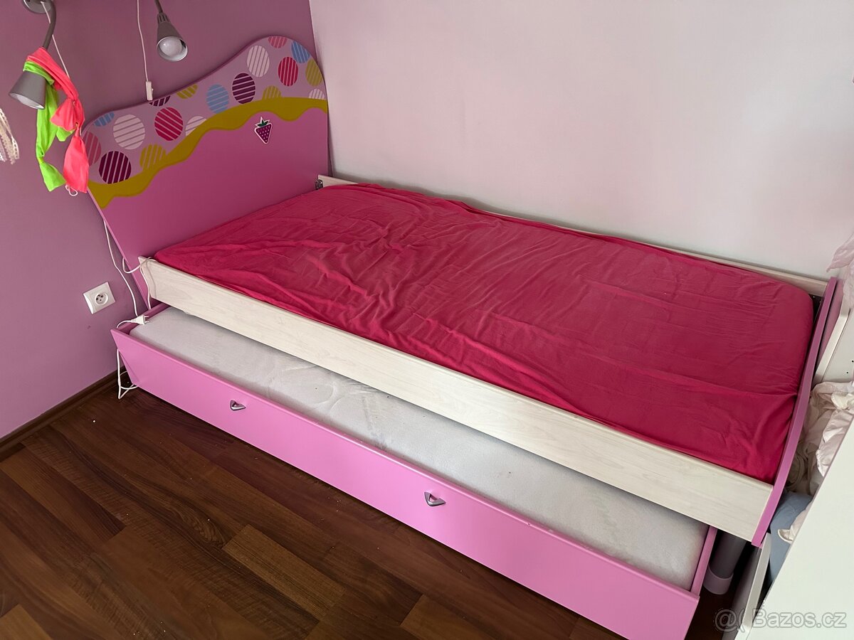 Růžový nábytek pro holku - 4