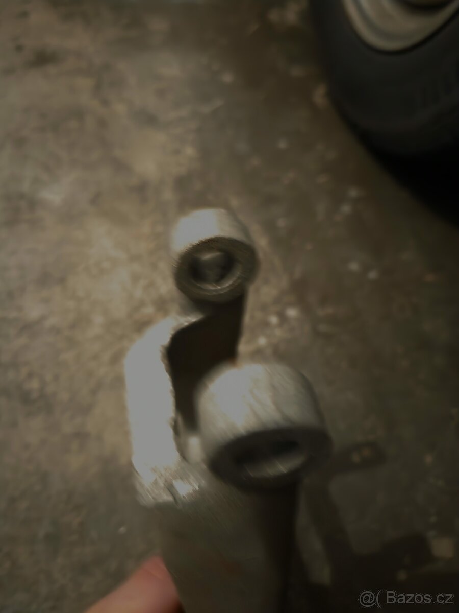 Stojan Jawa Pérák zbrojovka/komunista - 4